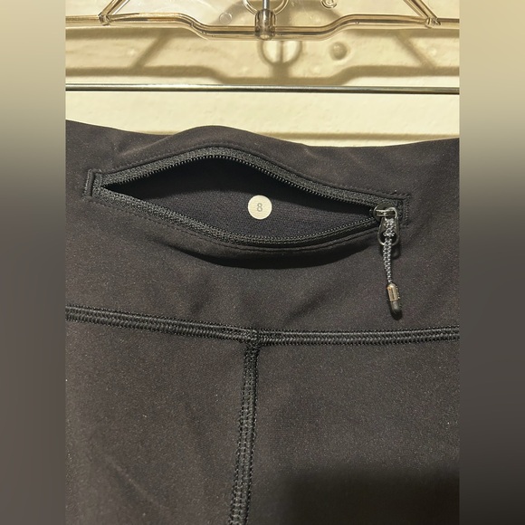 Lululemon Black Leggings with Scalloped Hem and dot accents size 8 - Picture 7 of 7